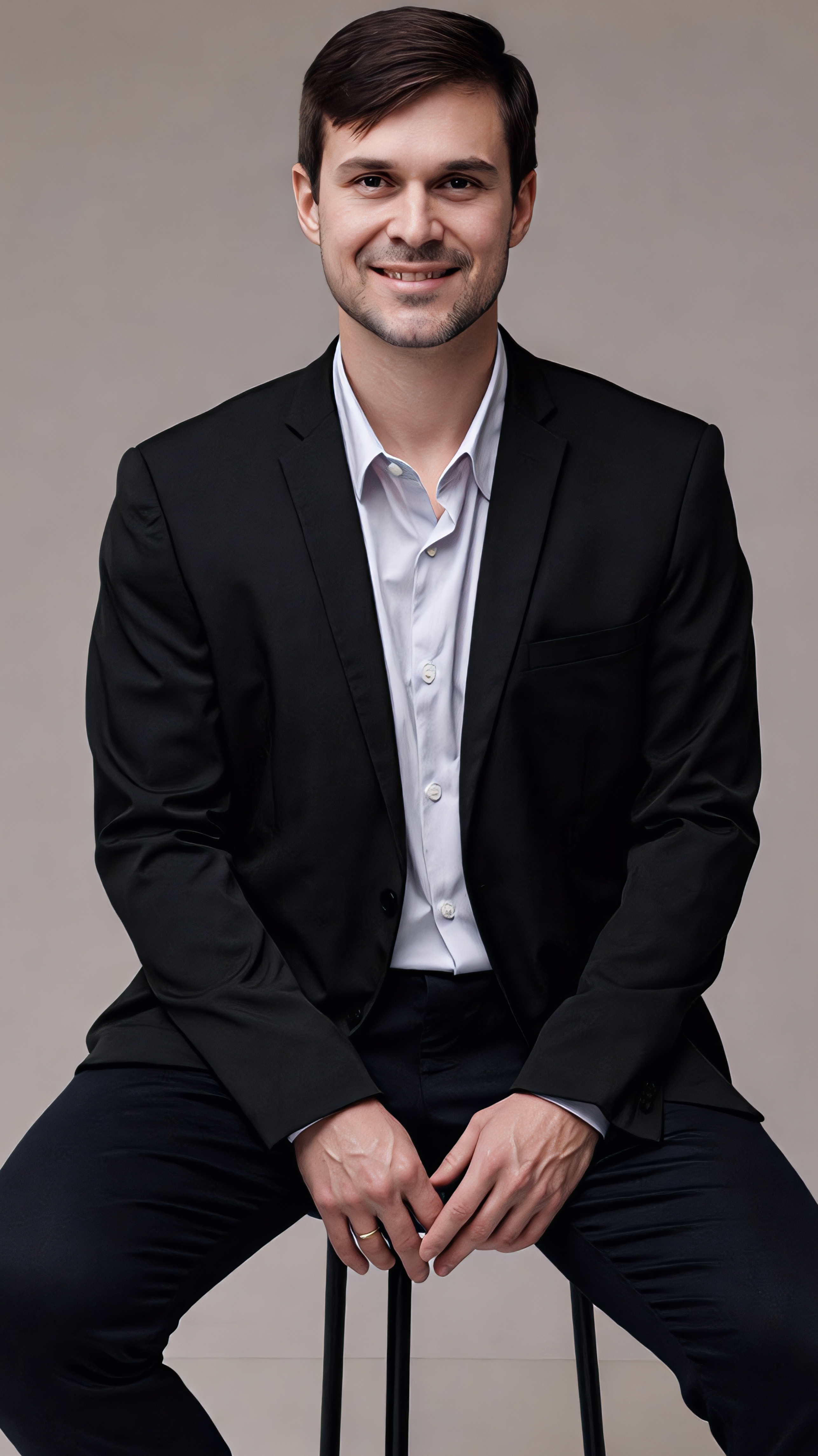 Foto de Dr. Jadison Conforte — Implantodontista & Protesista — Vivare Odontologia, Fernandópolis SP