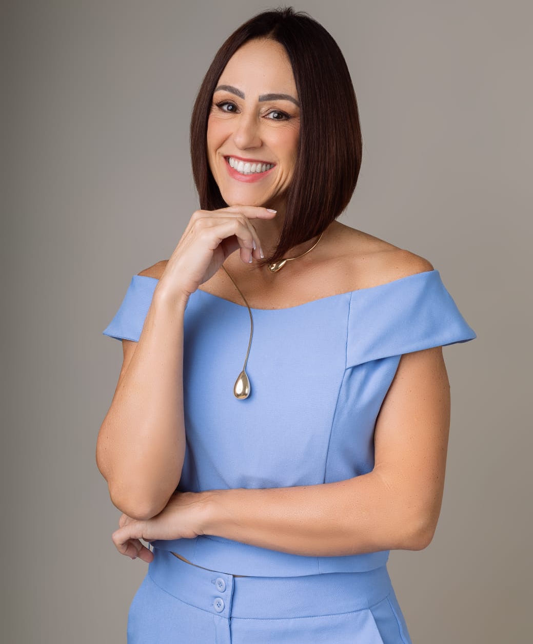 Foto de Dra. Karina Fernandes — Endodontista — Vivare Odontologia, Fernandópolis SP